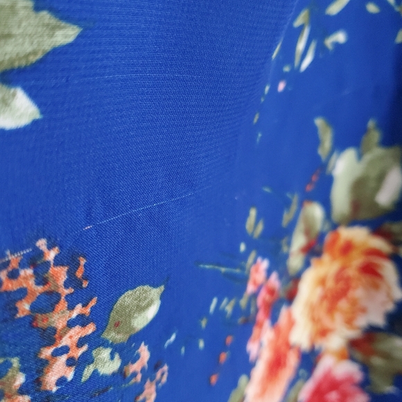 Papermoon Tie Sleeve Floral Blouse | M - Picture 6 of 7